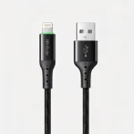 Cable USB a Lightning Mcdodo color negro con diseño trenzado, indicador LED verde y carga rápida inteligente